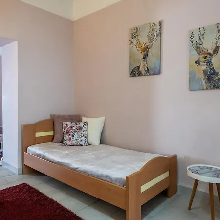 Apartment Home, Agia Triada