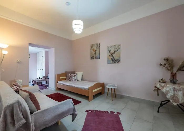 Home, Agia Triada Апартаменты *