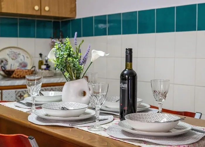 Апартаменты Home, Agia Triada *