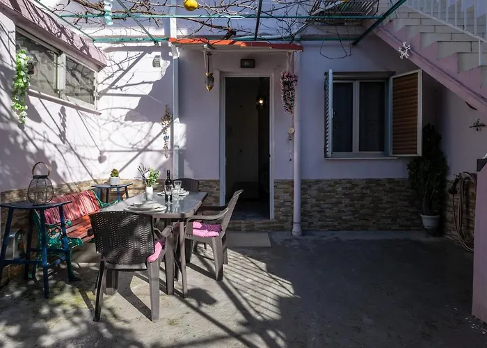 Апартаменты Home, Agia Triada *