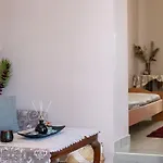 Home, Agia Triada 公寓 卡拉马塔