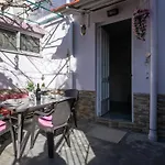 Home, Agia Triada 公寓 *