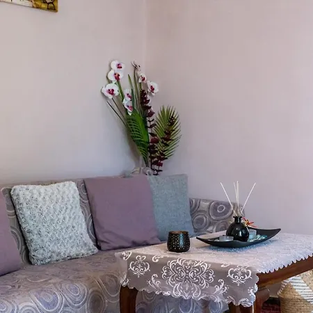 Appartement Home, Agia Triada Kalamáta