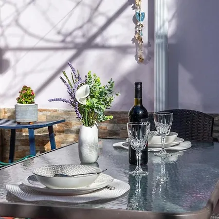 Home, Agia Triada Appartement Kalamáta