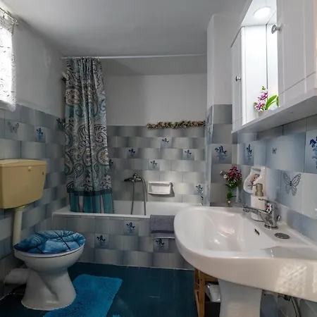 Home, Agia Triada * Kalamáta