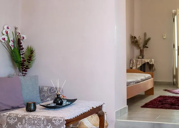 Home, Agia Triada 아파트 칼라마타